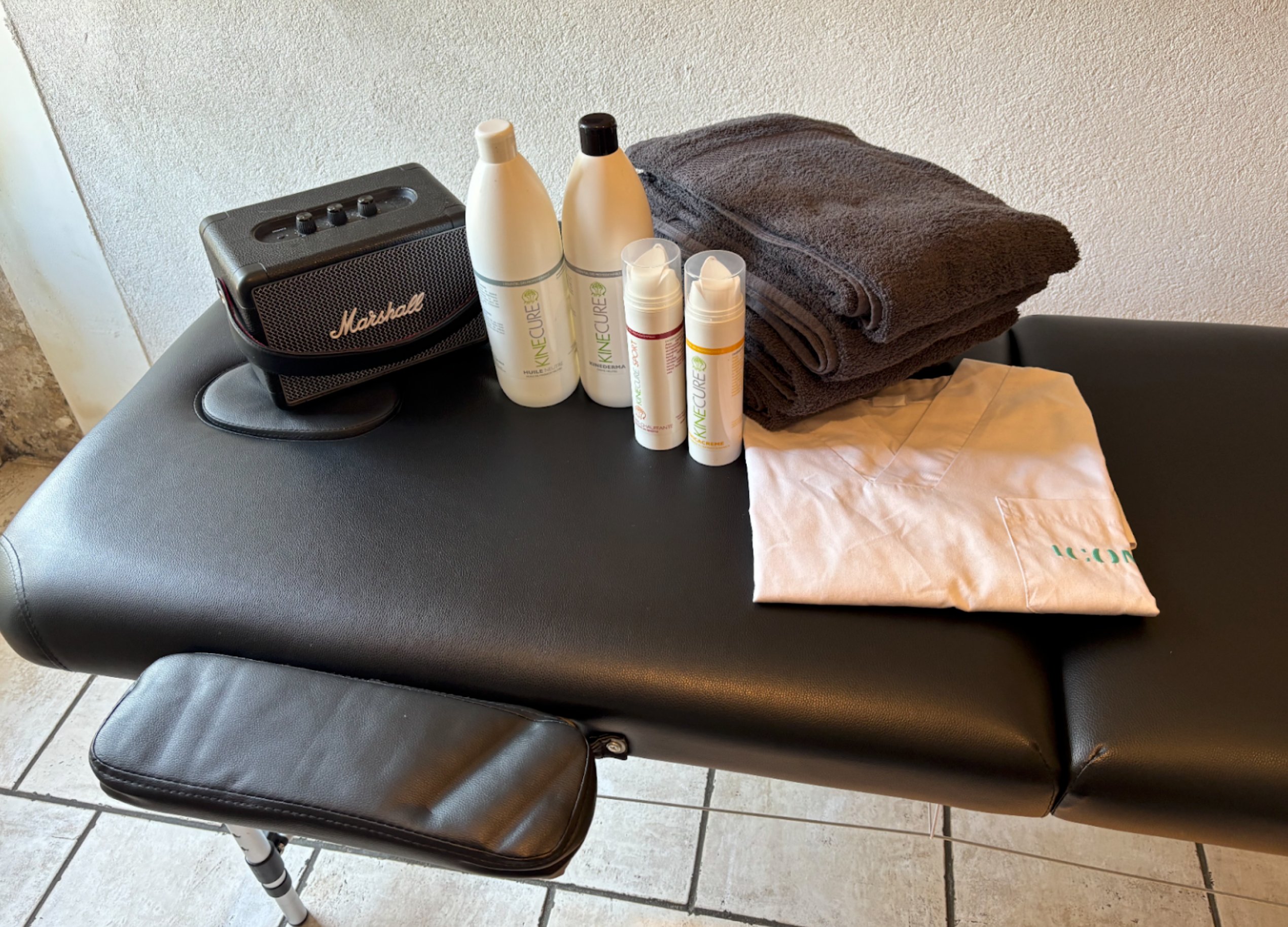 Produits Kinecure et table de massage